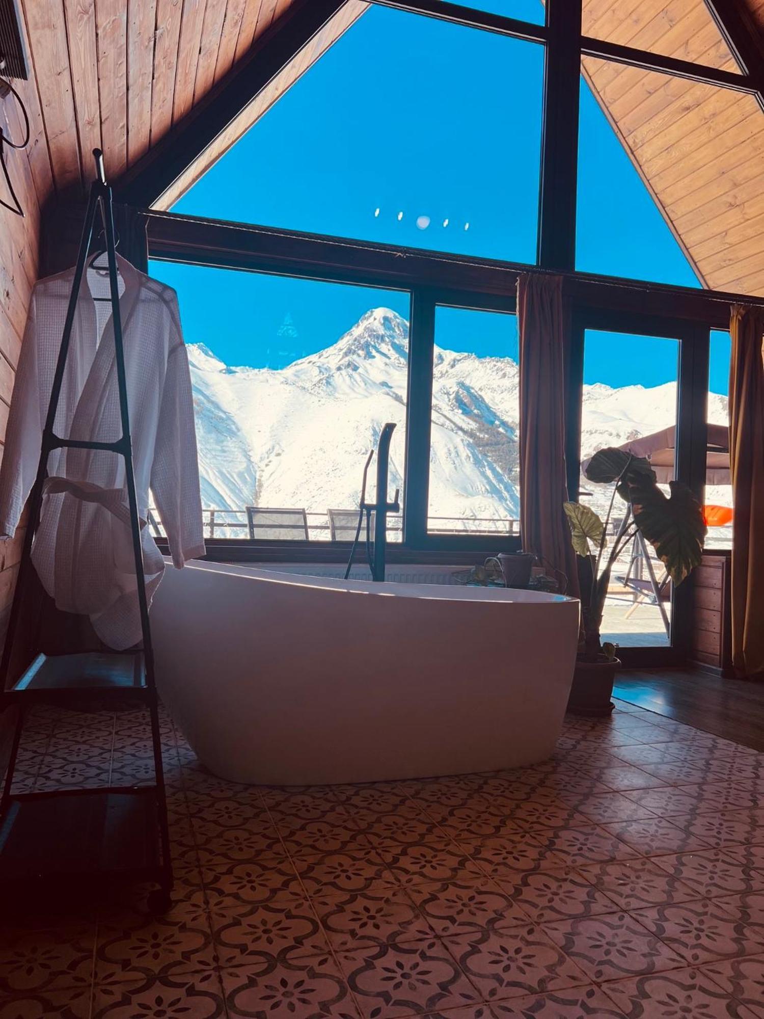 Kera Cottages Kazbegi Exterior photo