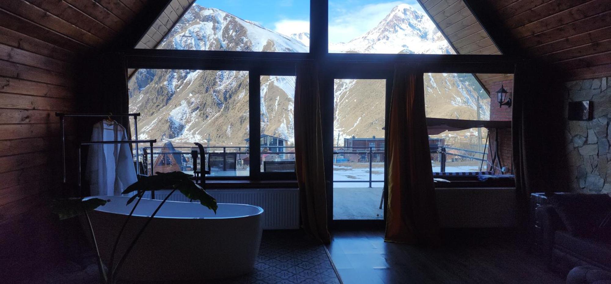 Kera Cottages Kazbegi Exterior photo