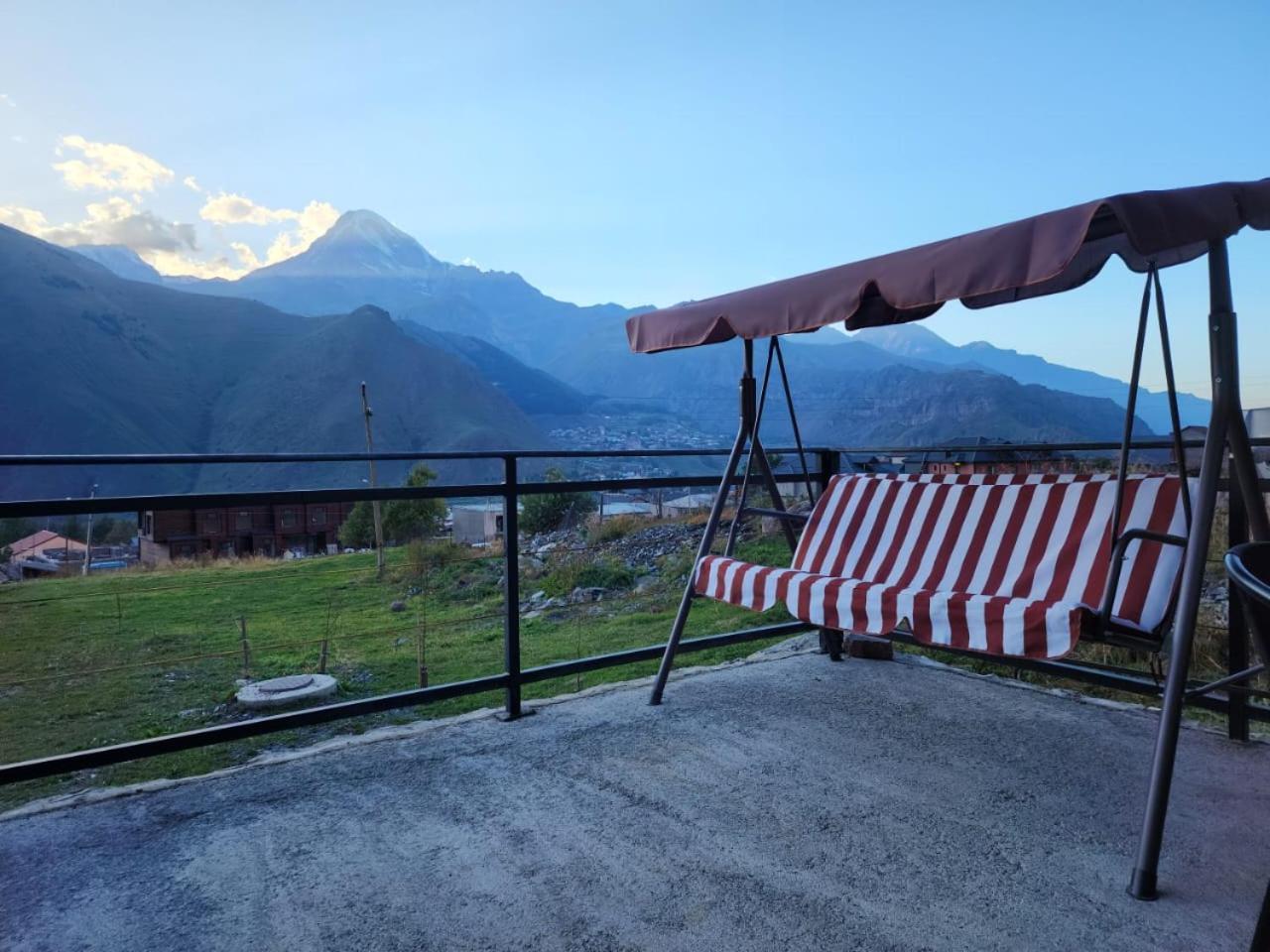 Kera Cottages Kazbegi Exterior photo