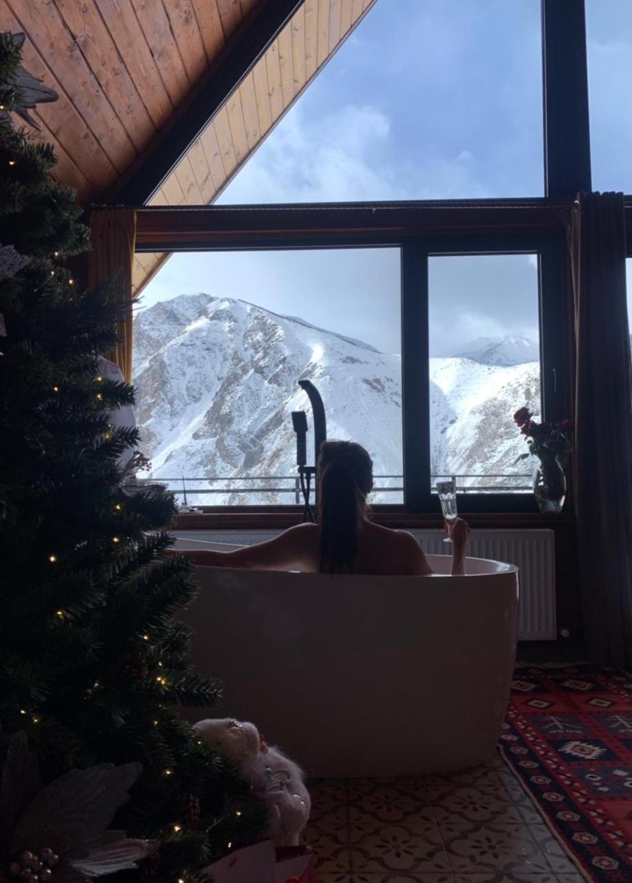 Kera Cottages Kazbegi Exterior photo