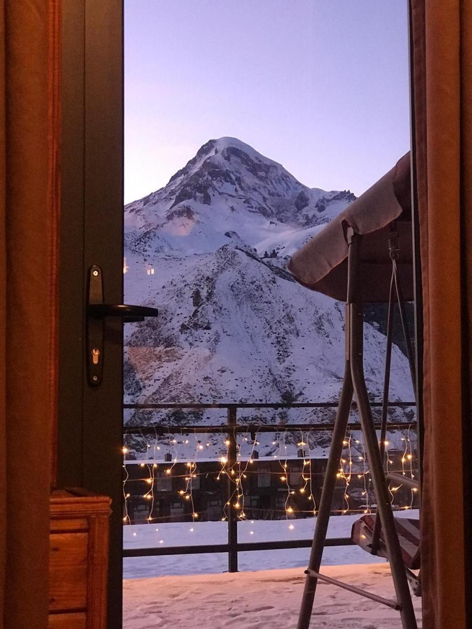 Kera Cottages Kazbegi Exterior photo